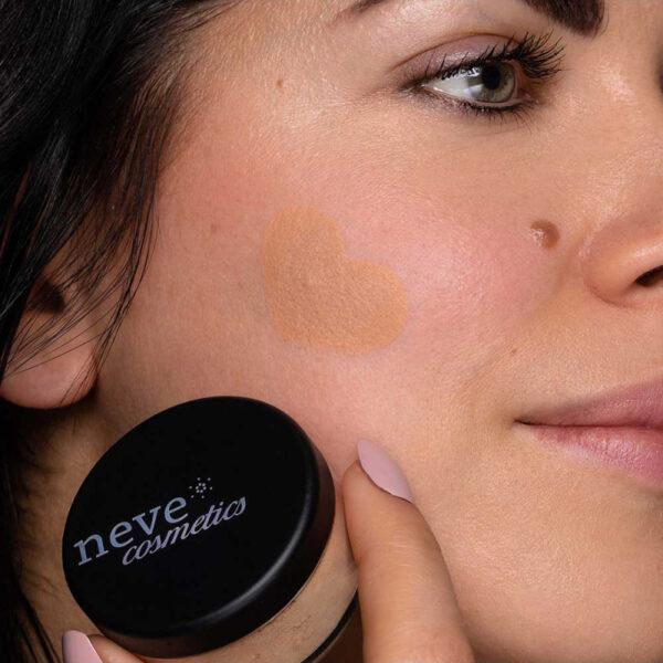 FONDOTINTA HIGH COVERAGE MEDIUM NEUTRAL | NEVE COSMETICS - immagine 2