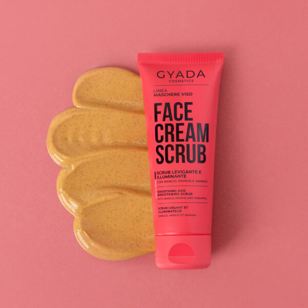 SCRUB VISO LEVIGANTE E ILLUMINANTE | GYADA COSMETICS