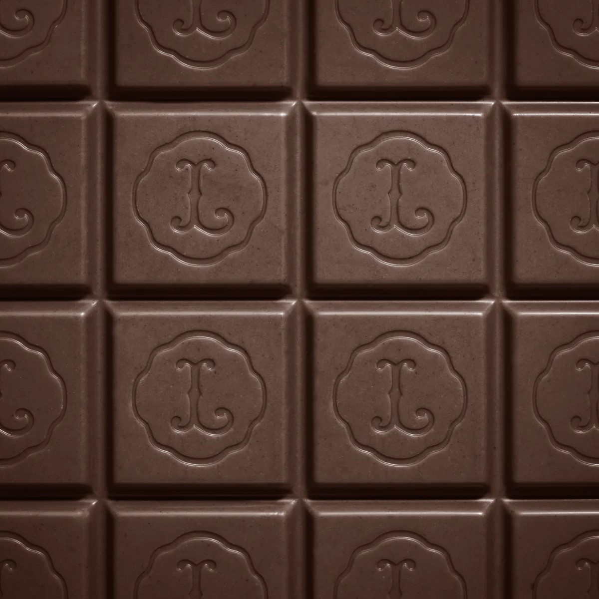 DOLCI SCRIGNI INCANTATI • BIGLIETTO DI AUGURI CON TAVOLETTA CIOCCOLATO FONDENTE | LEONE 1857 - immagine 2