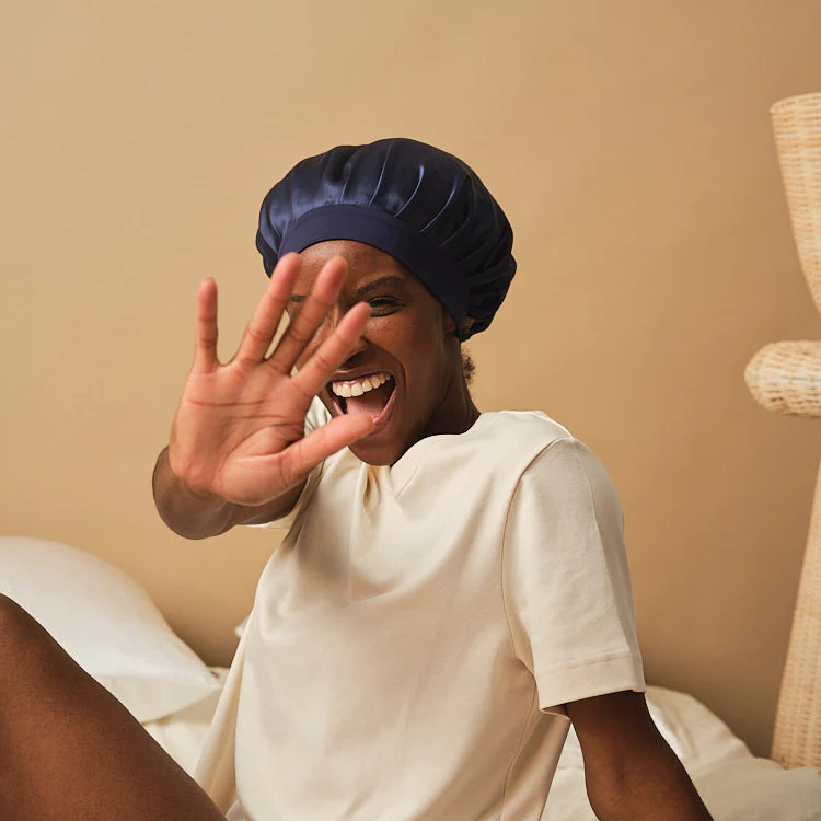 CUFFIA DA NOTTE IN PURA SETA / BLU NOTTE | EMILY'S PILLOW - immagine 4