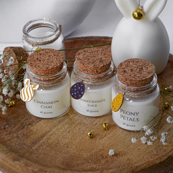 CANDELA PROFUMATA IN BARATTOLO DA 50 ml PER PASQUA / SUCCO DI MELOGRANO - immagine 3